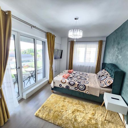 Near Airport 2 Rooms Apartments In Himson Jászvásár Kültér fotó