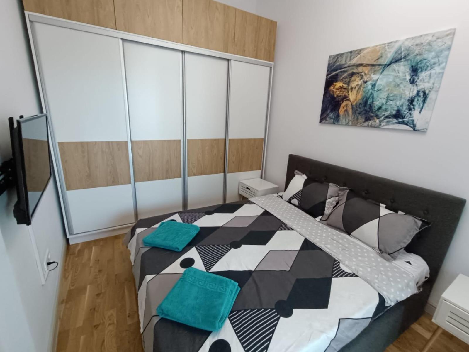 Near Airport 2 Rooms Apartments In Himson Jászvásár Kültér fotó